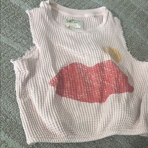 Piupiuchick Pink Sleeveless Top with Red Lips Design 4t